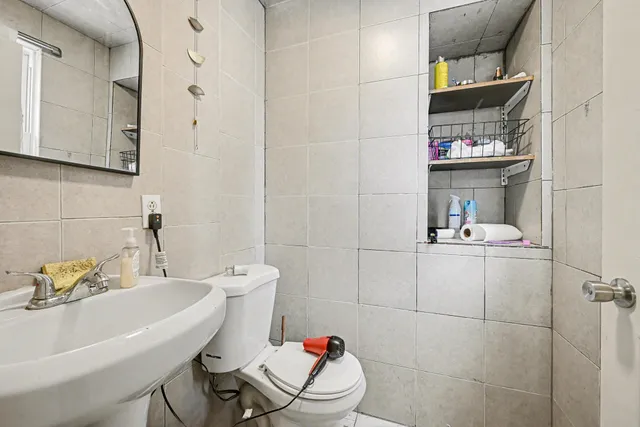 $155,000 | 3345 South 5th Avenue, Minneapolis, MN 55408