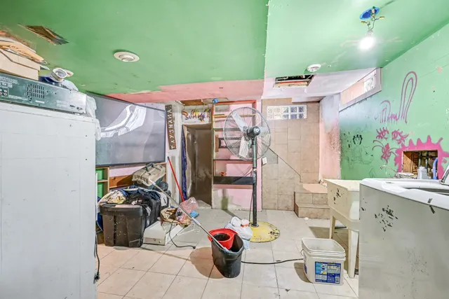 $155,000 | 3345 South 5th Avenue, Minneapolis, MN 55408