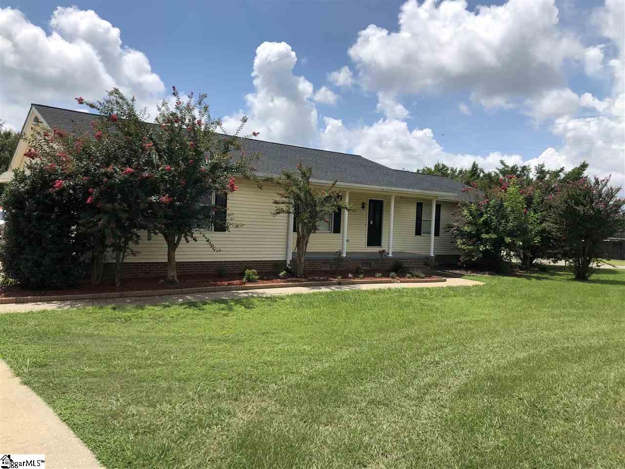 905 Berry Shoals Road Duncan, SC 29334 - Photo 12 of 13 Gallery Image 12