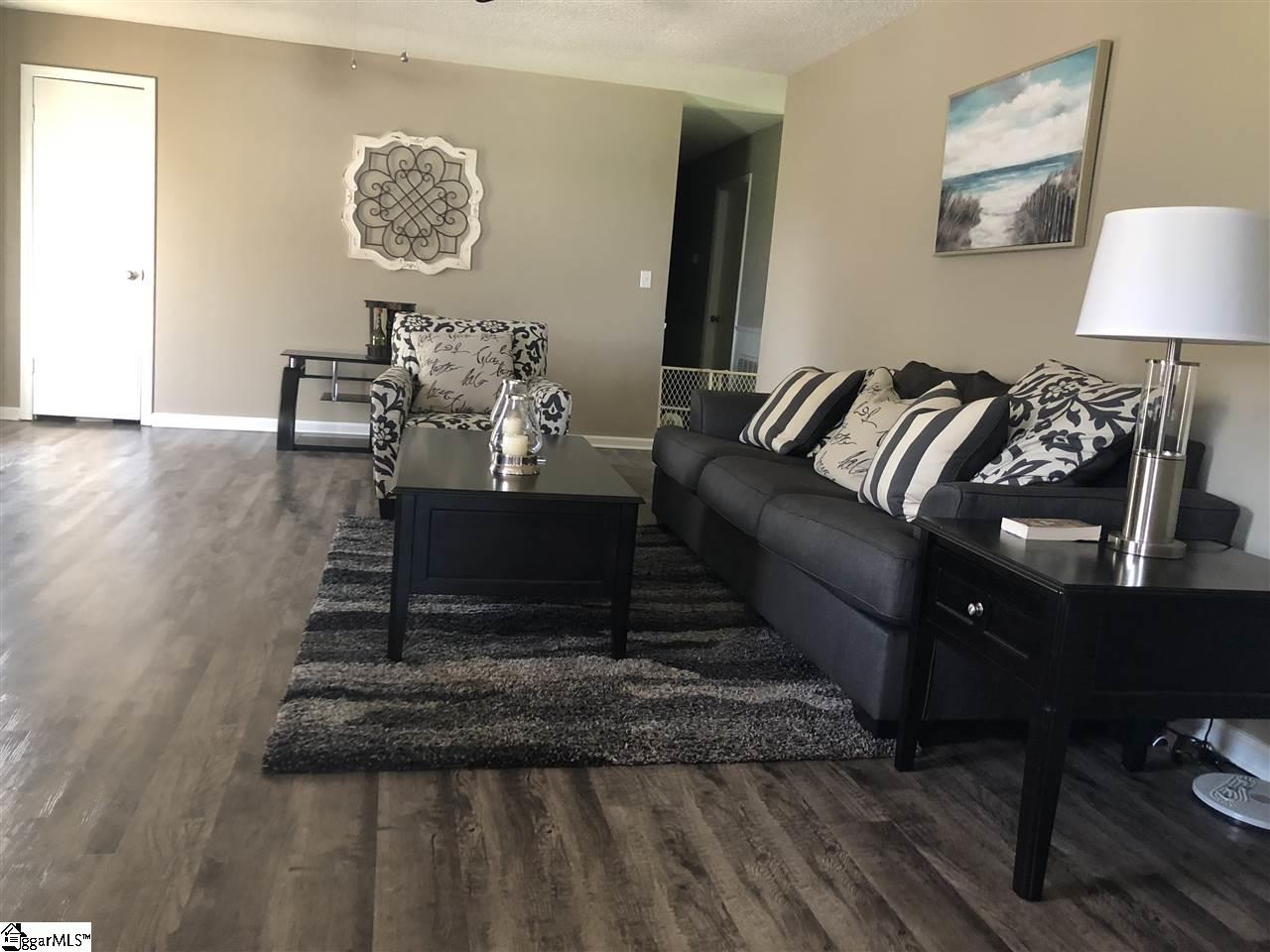 905 Berry Shoals Road Duncan, SC 29334 - Photo 4 of 13 Gallery Image 4