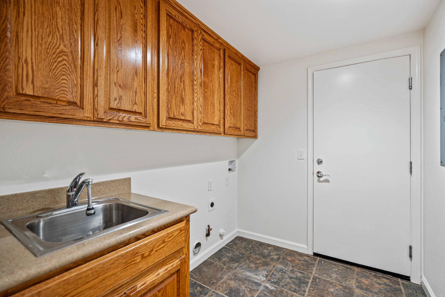 1434 Augusta Pointe Drive Ripon, CA 95366 - Photo 24 of 70