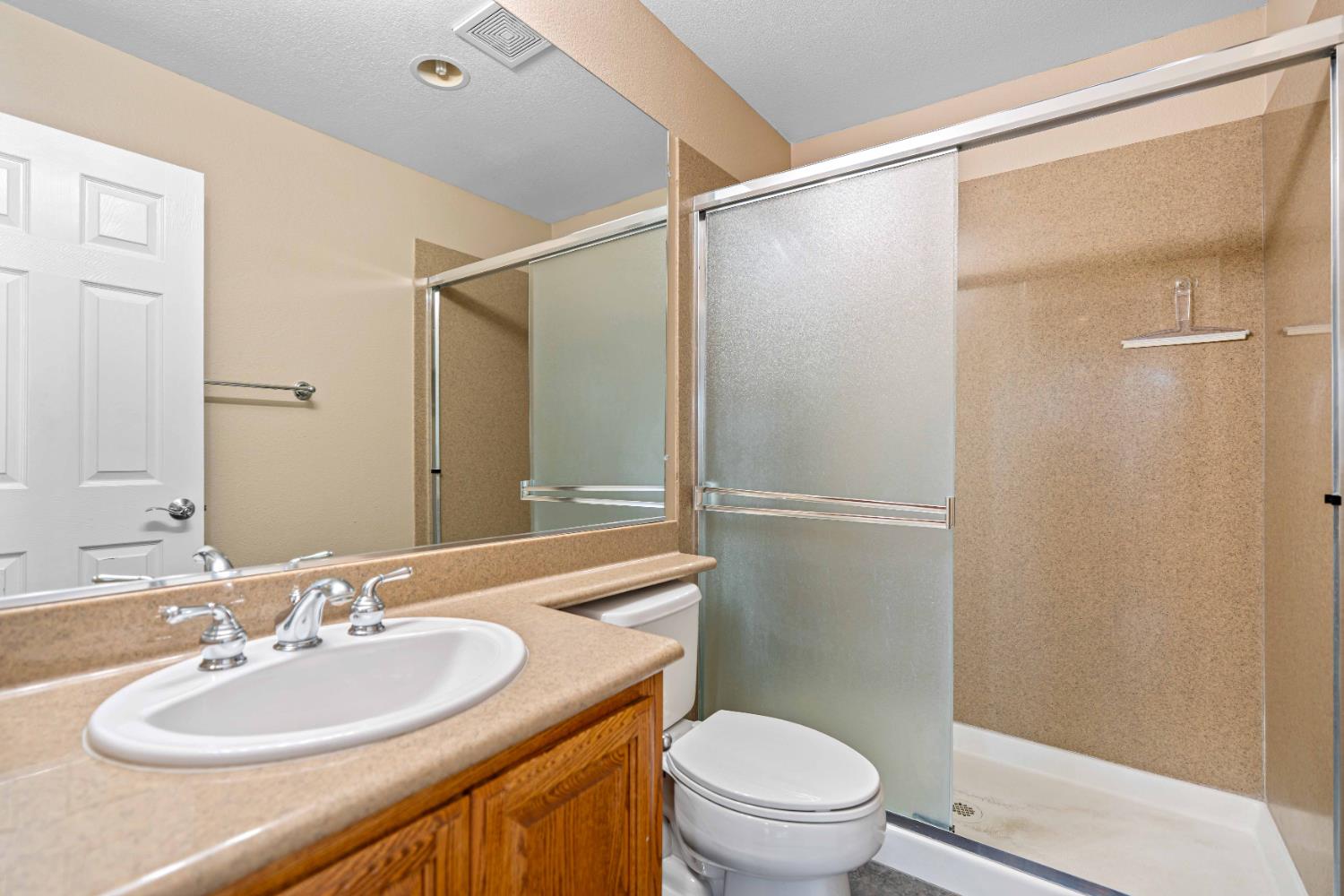 1434 Augusta Pointe Drive Ripon, CA 95366 - Photo 46 of 70