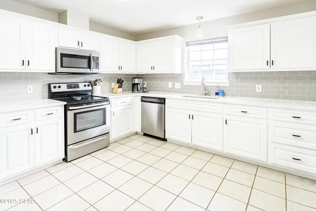 $2,100 | 1103 Mississippi Avenue, Lynn Haven, FL 32444