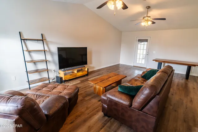 $2,100 | 1103 Mississippi Avenue, Lynn Haven, FL 32444