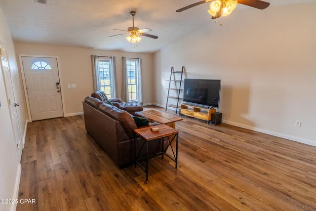 $2,100 | 1103 Mississippi Avenue, Lynn Haven, FL 32444