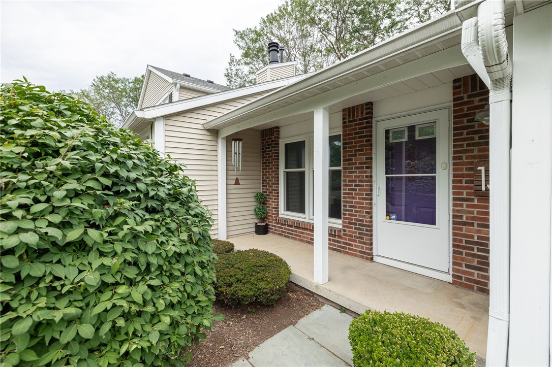 15 Walnut Circle Webster, NY 14580 - Photo 2 of 18