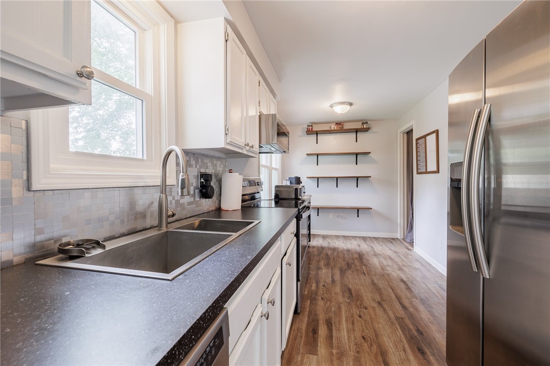 15 Walnut Circle Webster, NY 14580 - Photo 7 of 18