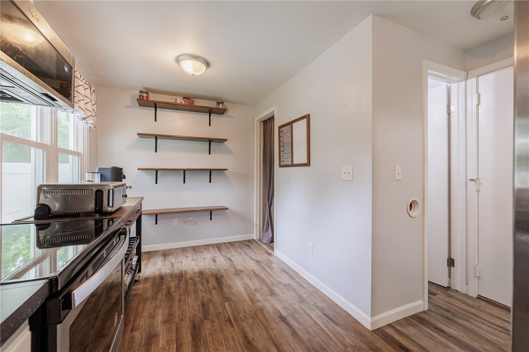 15 Walnut Circle Webster, NY 14580 - Photo 8 of 18