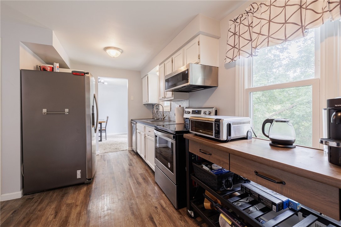 15 Walnut Circle Webster, NY 14580 - Photo 9 of 18