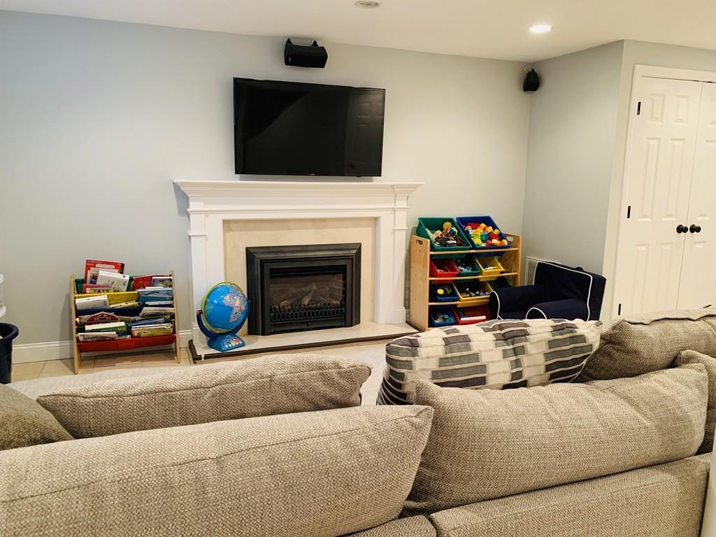 145 Concord Road Wayland, MA 01778 - Photo 19 of 30