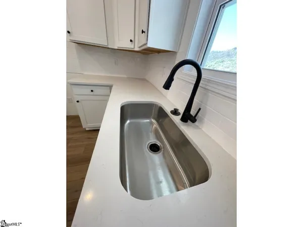 $349,900 | 20 Gateway Drive, Central, SC 29630