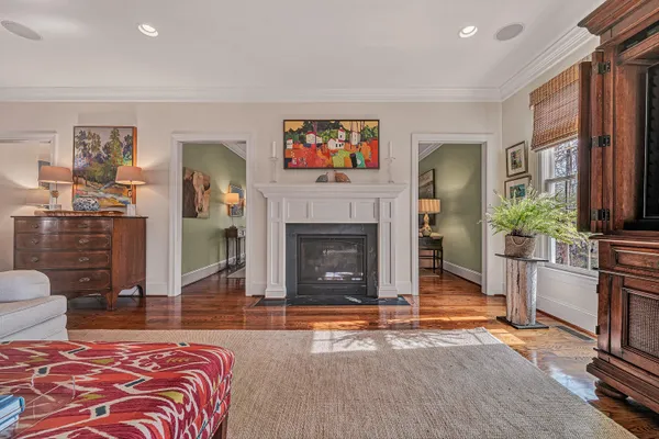 $1,199,000 | 5464 Ridgelea Estates Drive, Roanoke, VA 24018