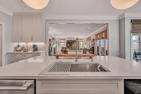 $1,199,000 | 5464 Ridgelea Estates Drive, Roanoke, VA 24018