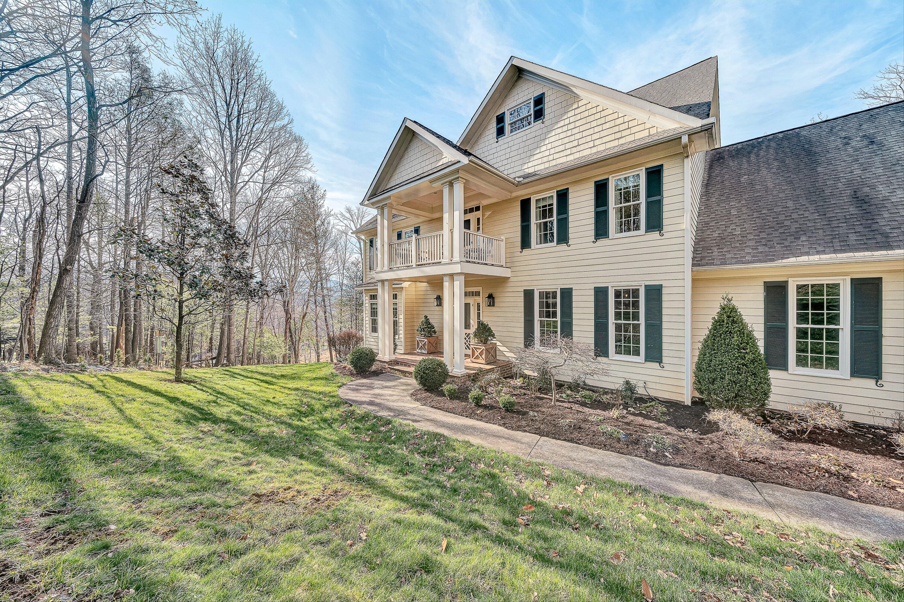 5464 Ridgelea Estates Drive Roanoke, VA 24018 - Photo 3 of 85 Front