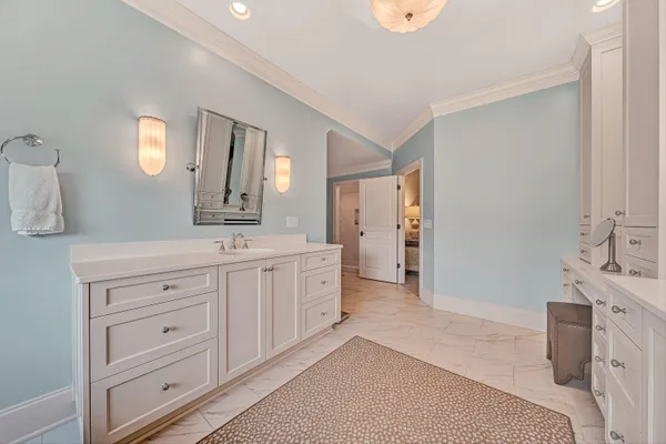 $1,199,000 | 5464 Ridgelea Estates Drive, Roanoke, VA 24018