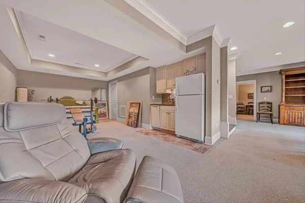 $1,199,000 | 5464 Ridgelea Estates Drive, Roanoke, VA 24018