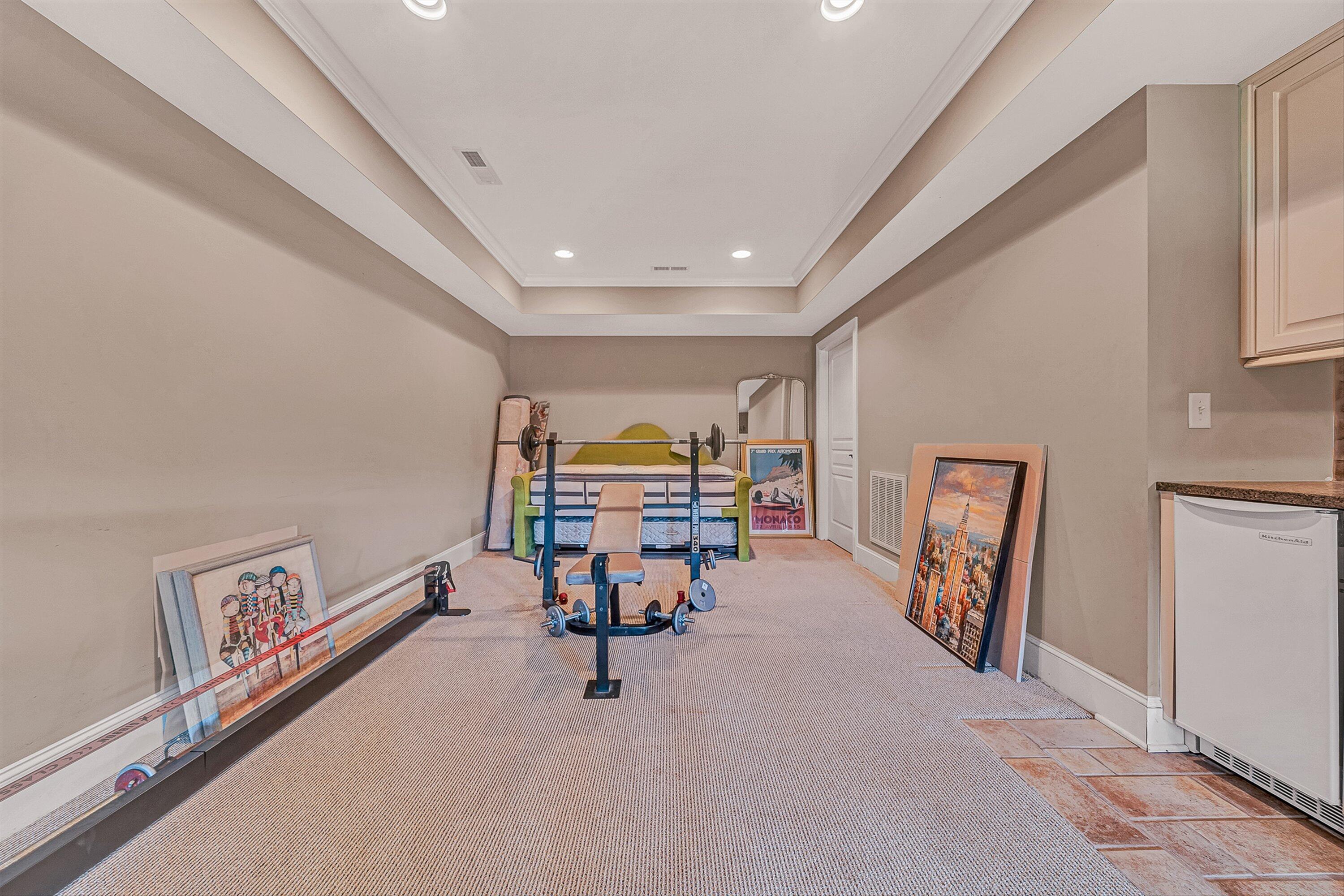 5464 Ridgelea Estates Drive Roanoke, VA 24018 - Photo 68 of 85 Family room