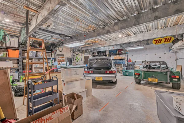 $1,199,000 | 5464 Ridgelea Estates Drive, Roanoke, VA 24018