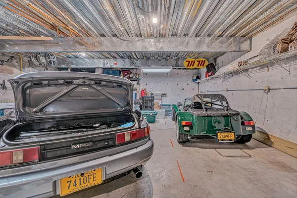 $1,199,000 | 5464 Ridgelea Estates Drive, Roanoke, VA 24018