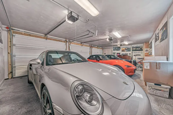 $1,199,000 | 5464 Ridgelea Estates Drive, Roanoke, VA 24018