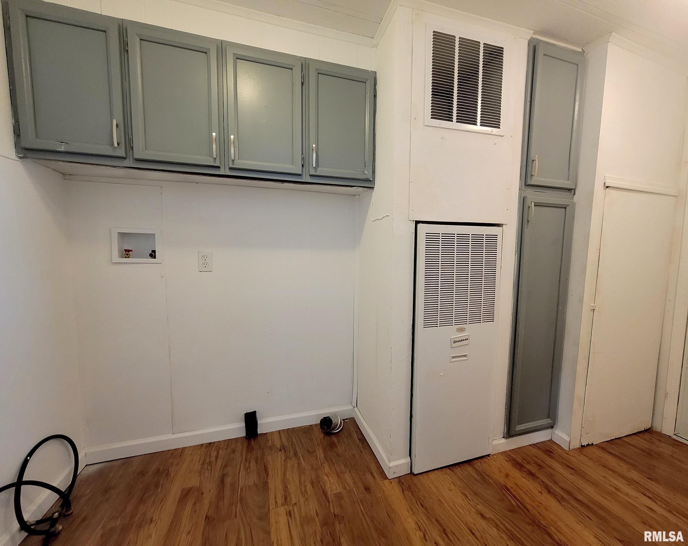 2201 Rancho Boulevard Quincy, IL 62305 - Photo 15 of 17