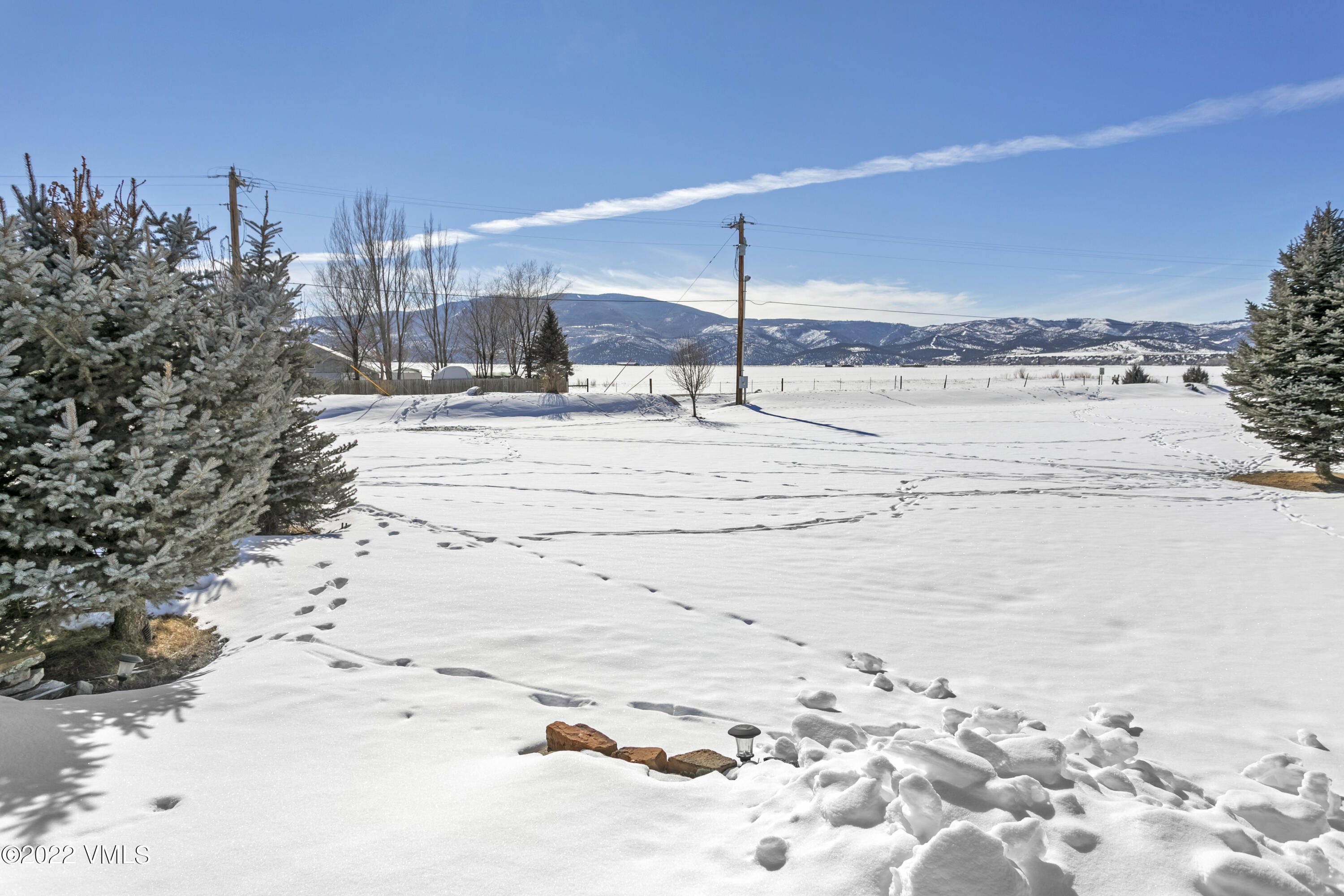 50 Cottonwood Pass Road Gypsum, CO 81637 - Photo 20 of 33 a view of a beach with a snow