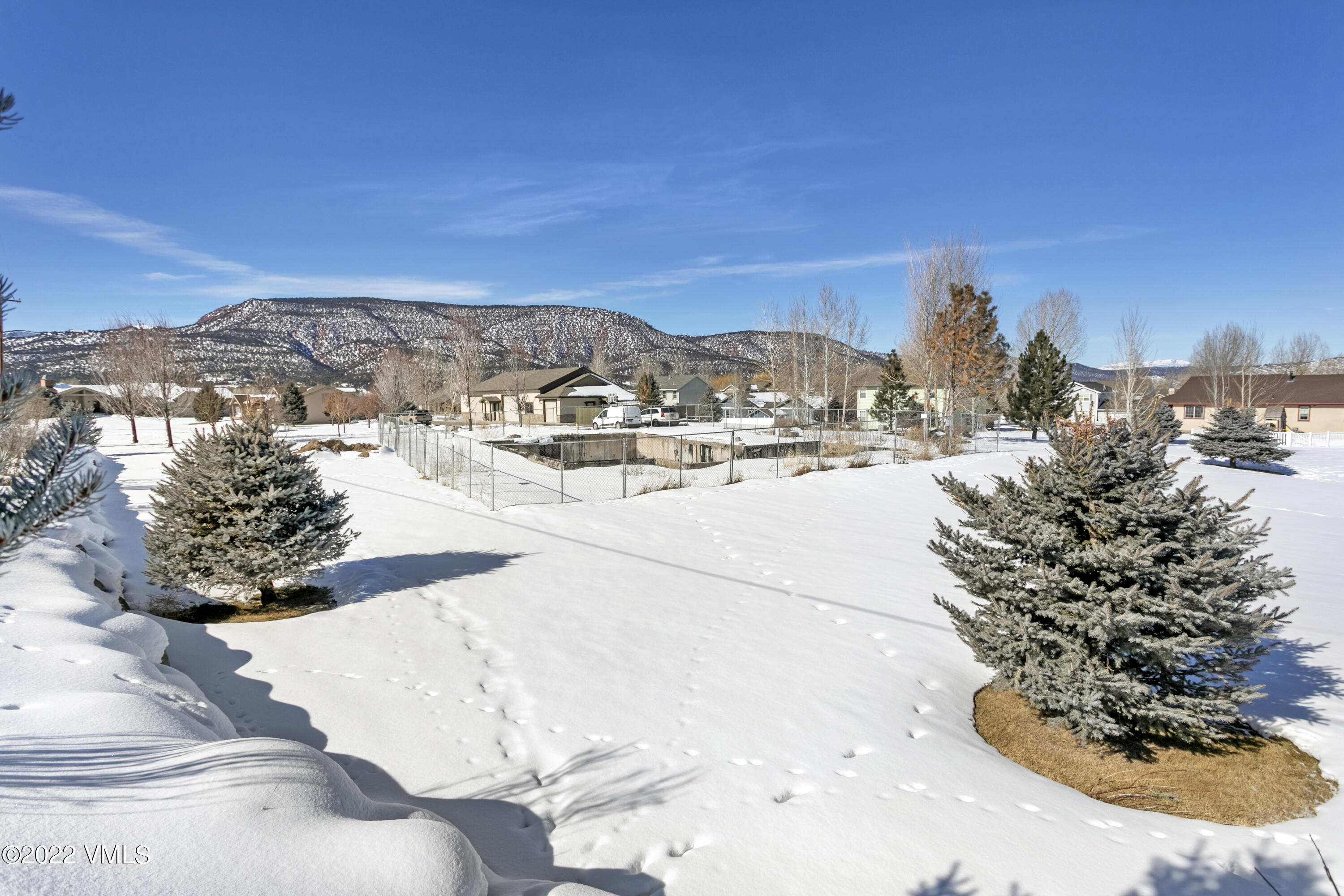 50 Cottonwood Pass Road Gypsum, CO 81637 - Photo 23 of 33 a view of a terrace