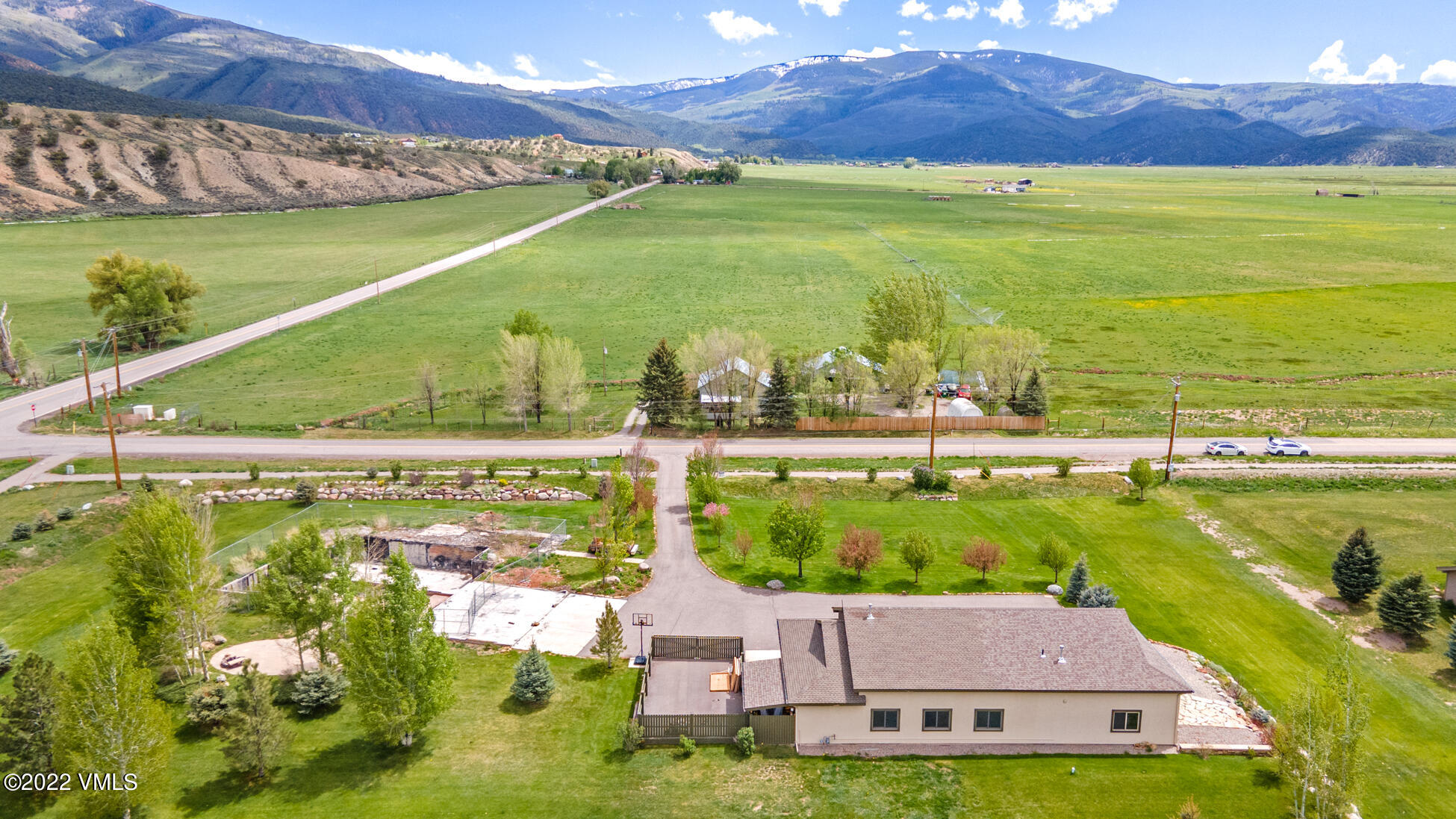 50 Cottonwood Pass Road Gypsum, CO 81637 - Photo 28 of 33 a view of a city with an ocean view