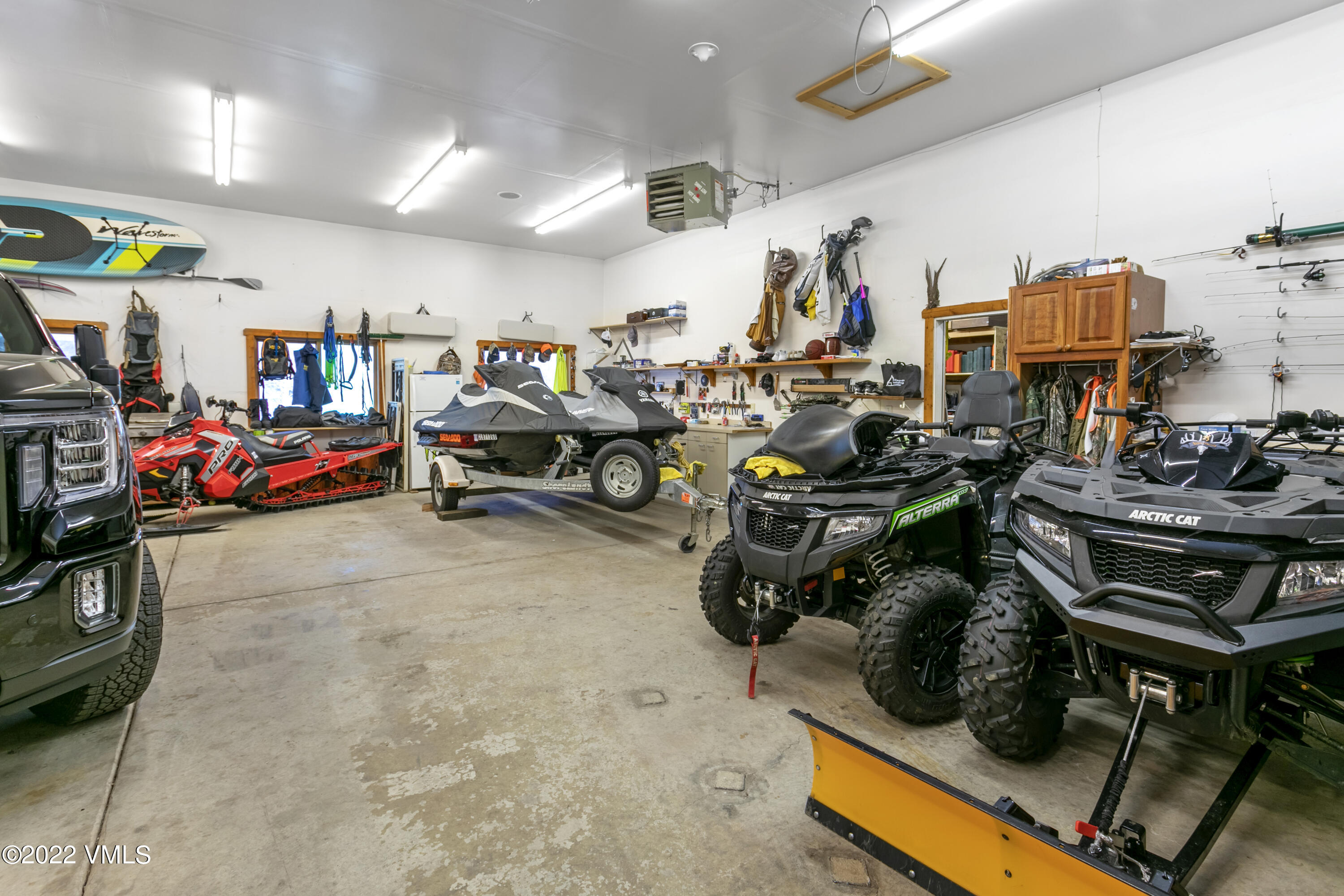 50 Cottonwood Pass Road Gypsum, CO 81637 - Photo 10 of 33 a gym room with lots of gym equipment