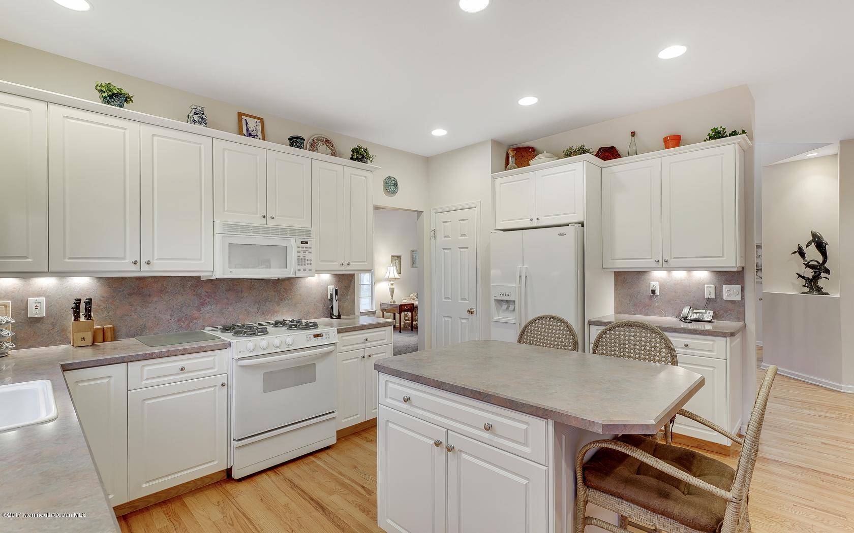 1200 Mohegan Road Manasquan, NJ 08736 - Photo 25 of 68 24