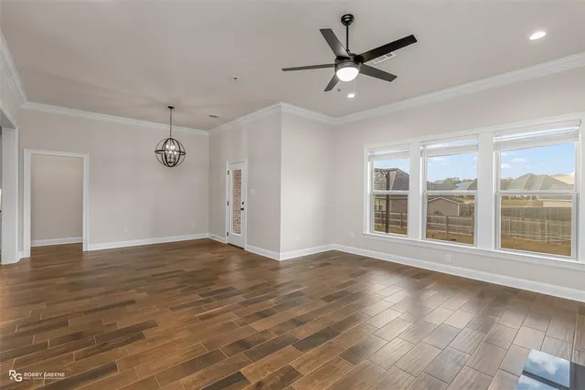 $325,000 | 449 North Lost River Drive, Benton, LA 71006