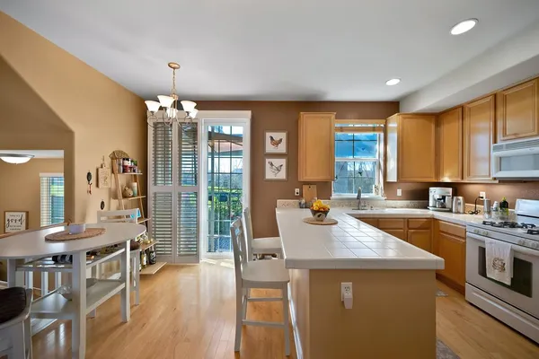 $379,900 | 6550 Hearthstone Circle, Rocklin, CA 95677