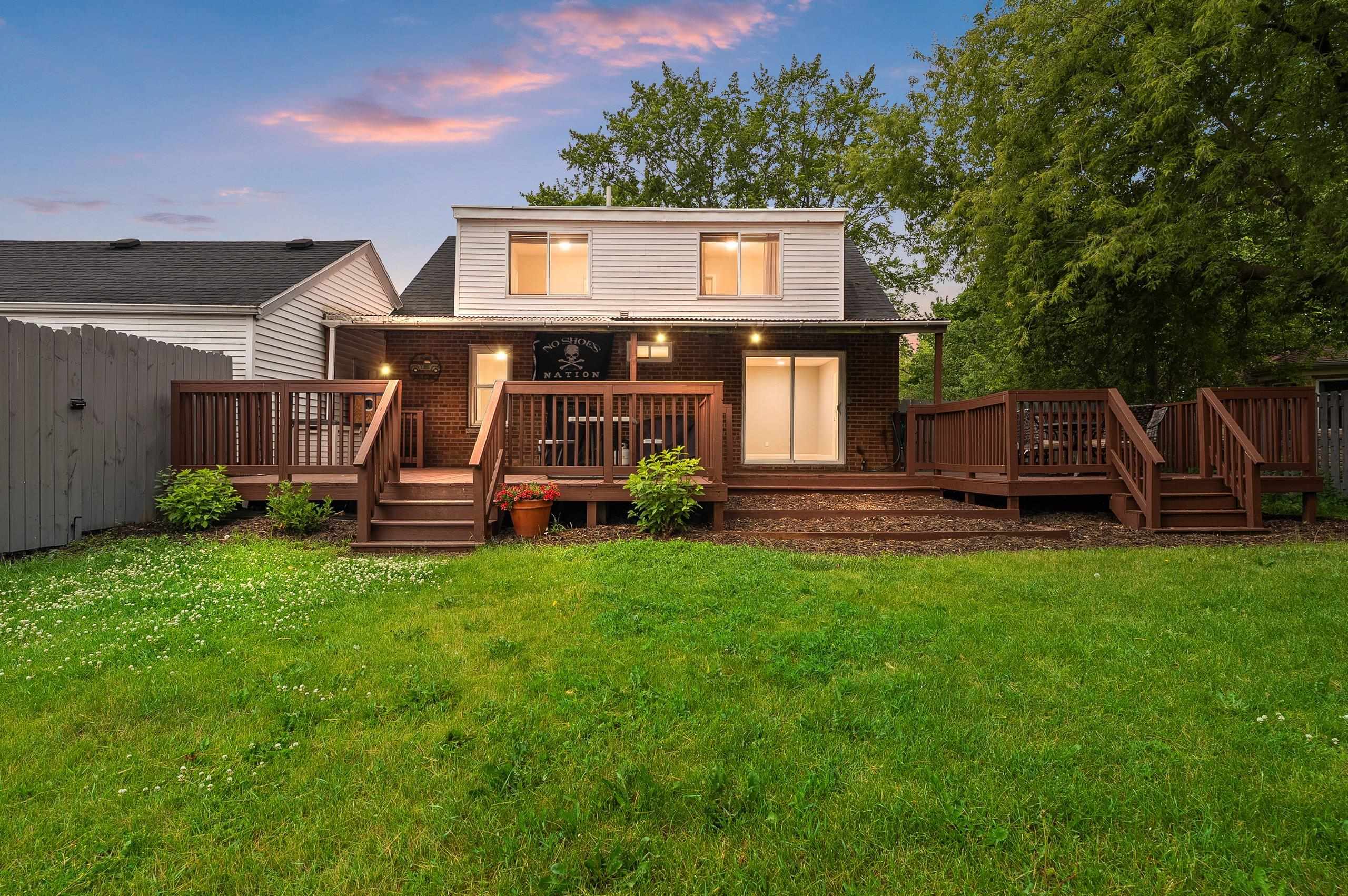 811 Jordan Road De Pere, WI 54115 - Photo 2 of 44