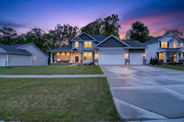 $750,000 | 577 Trestle Drive, Howell, MI 48843