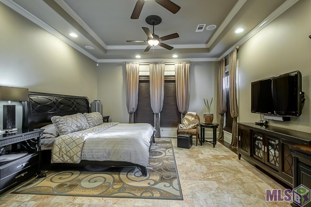 24905 Highway 1032 Denham Springs, LA 70726 - Photo 13 of 39