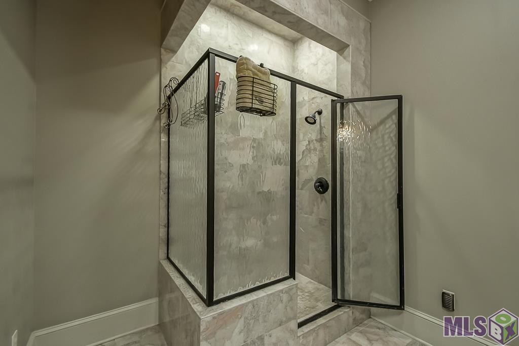 24905 Highway 1032 Denham Springs, LA 70726 - Photo 26 of 39