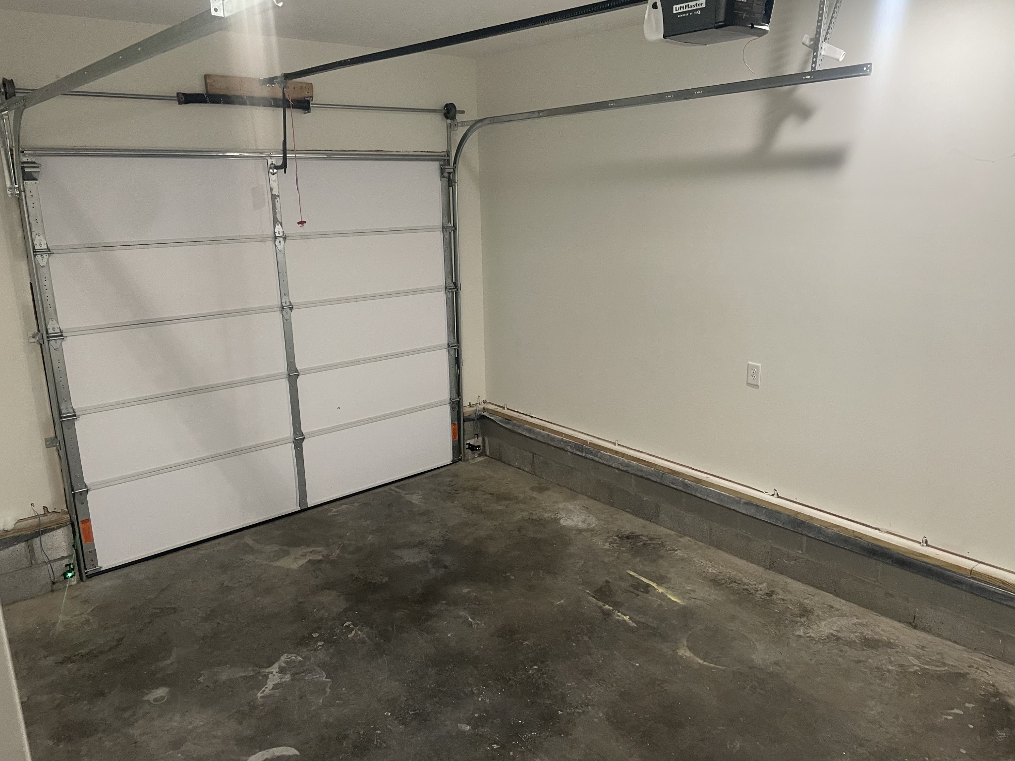 1039 Tylertown Road Clarksville, TN 37040 - Photo 11 of 20 a view of a small space