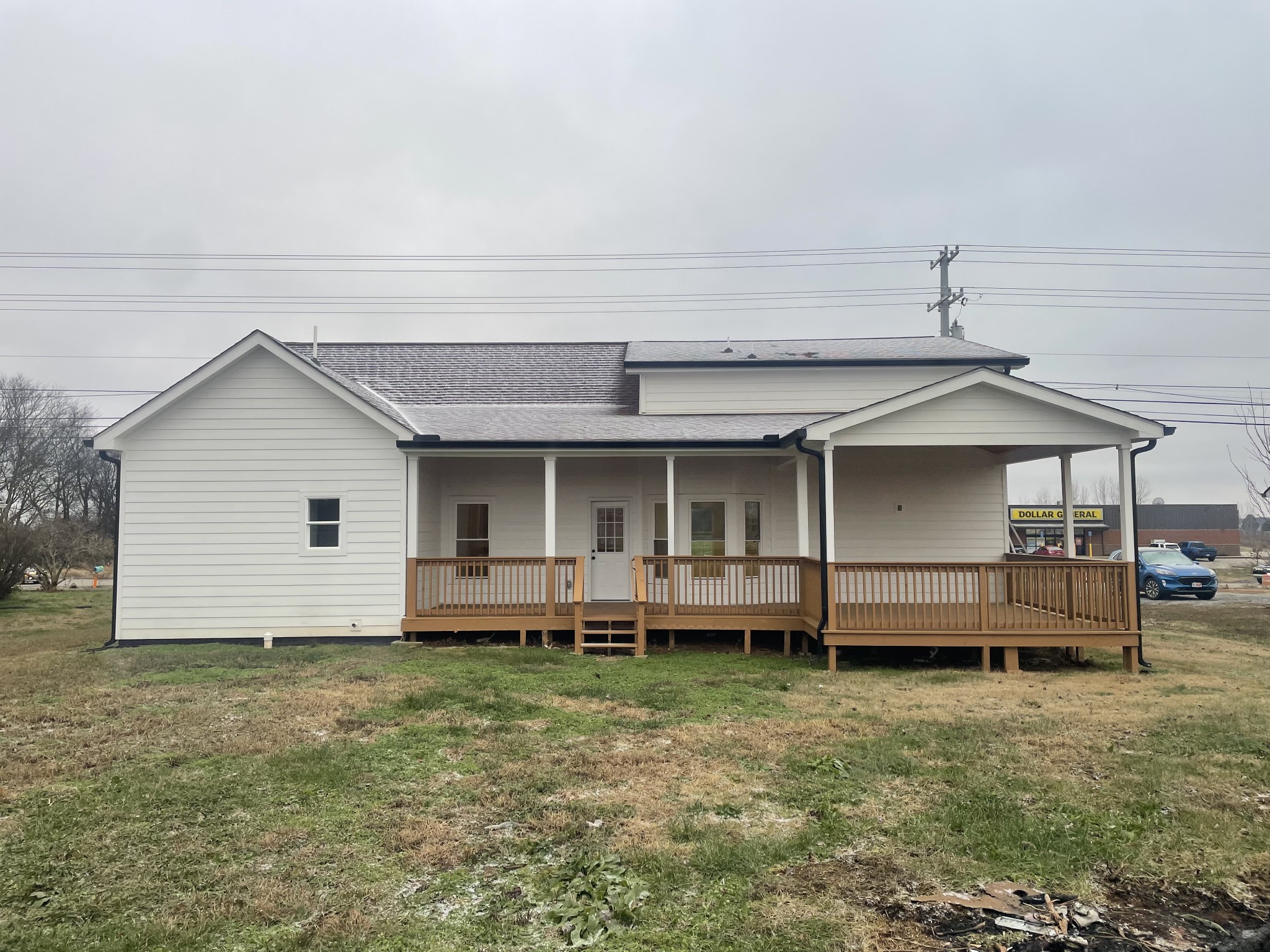 1039 Tylertown Road Clarksville, TN 37040 - Photo 2 of 20 a view of a house with a yard and wooden fence
