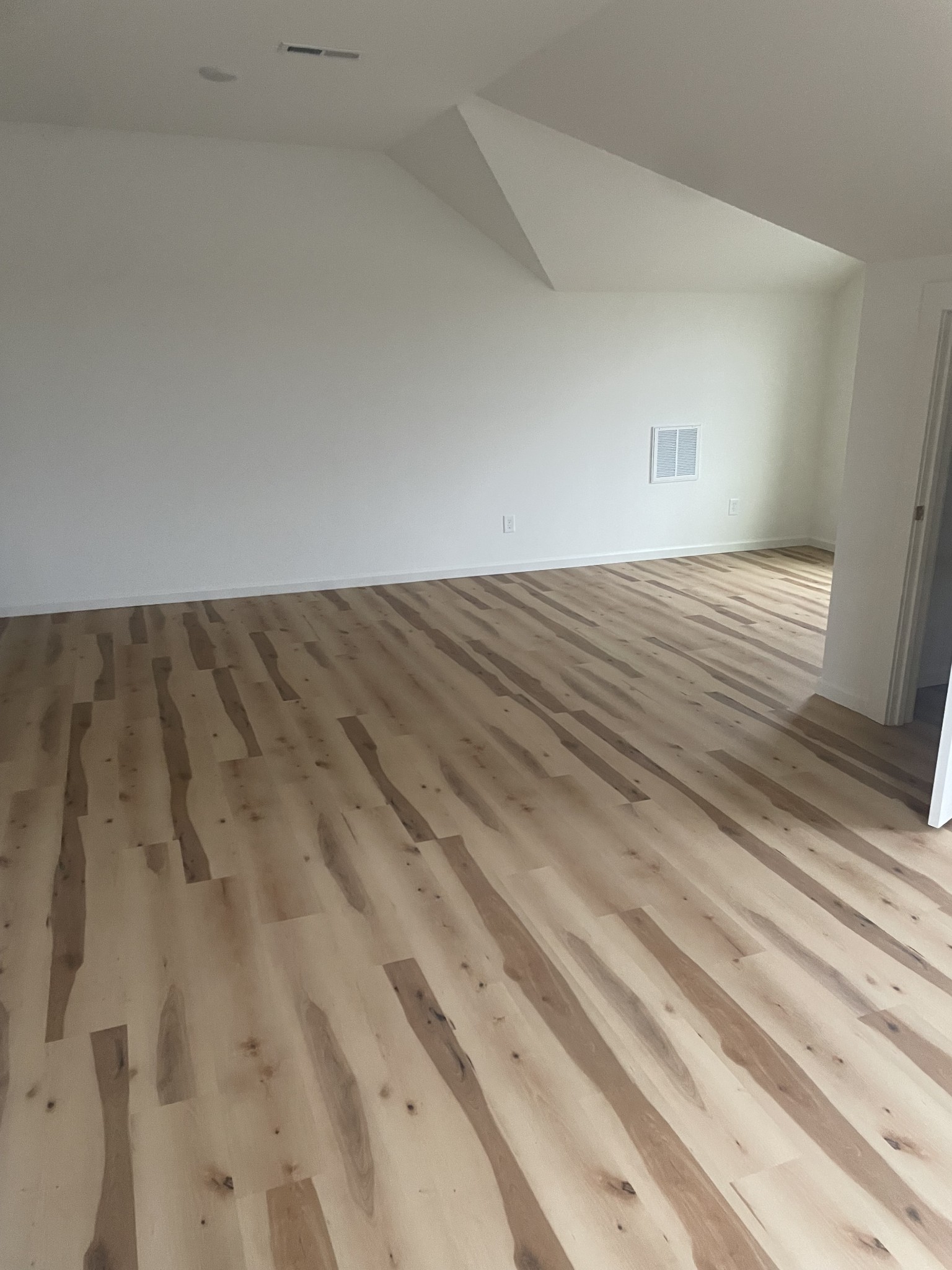 1039 Tylertown Road Clarksville, TN 37040 - Photo 10 of 20 a view of empty room