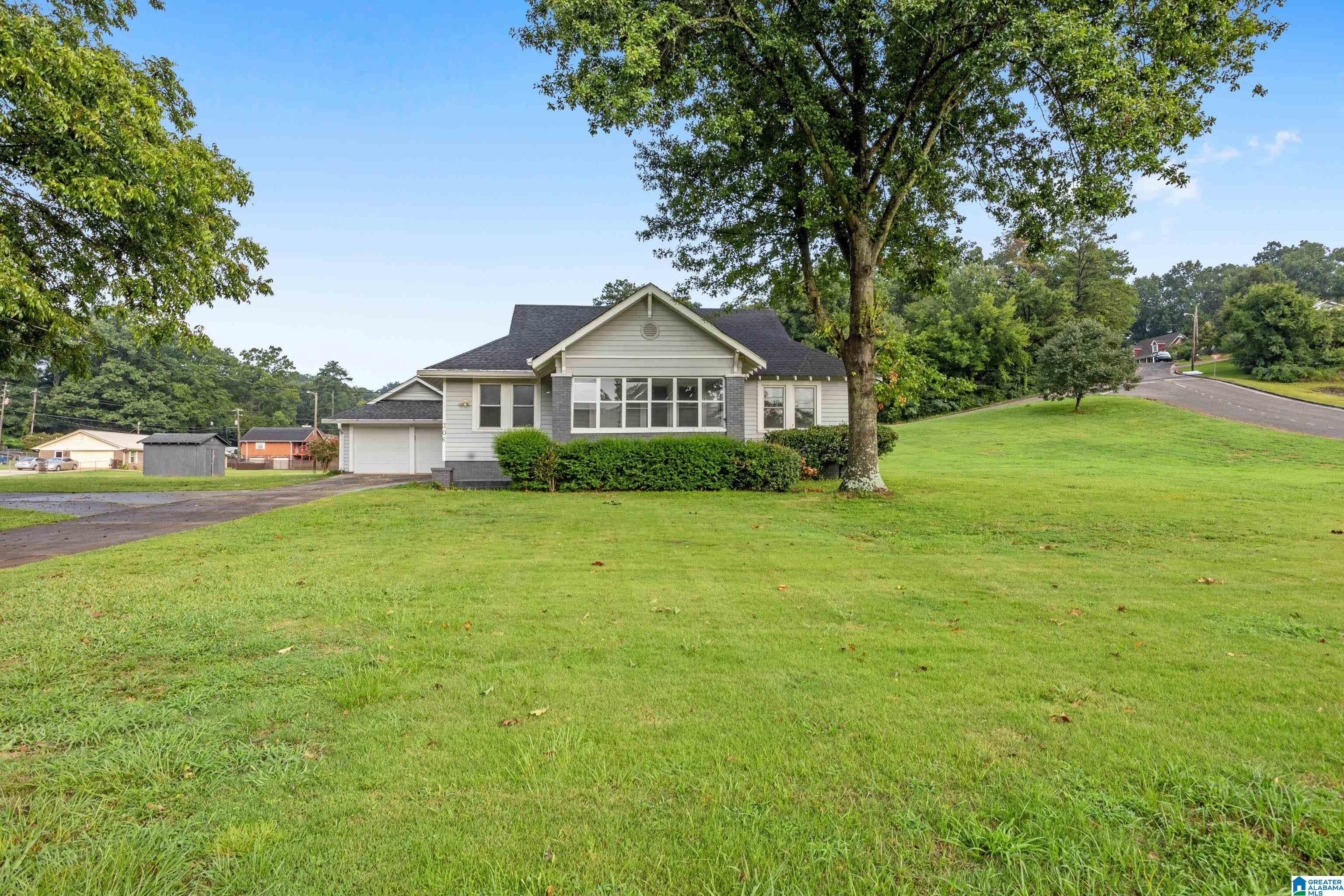 306 4th Avenue Southwest Bessemer, AL 35020 - Photo 2 of 38