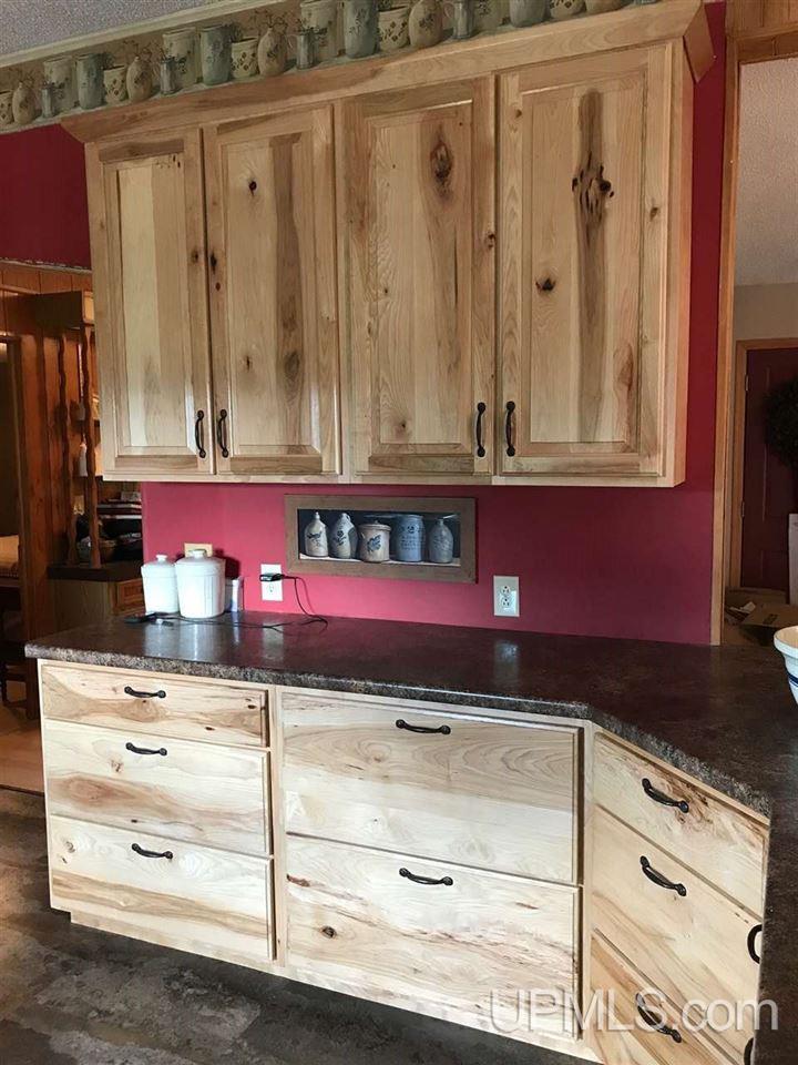 2245 West Co Road Negaunee, MI 49866 - Photo 3 of 27