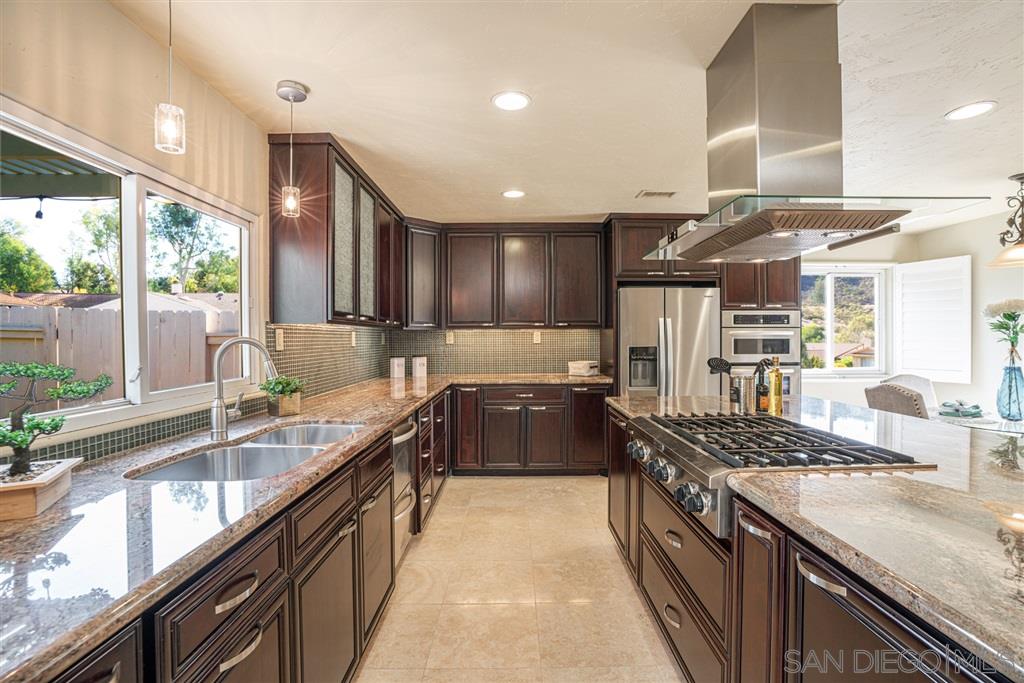 2506 Windmill View Road El Cajon, CA 92020 - Photo 2 of 25