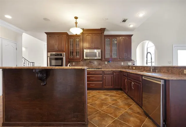 $911,000 | 7473 Lillie Valley Drive, Gonzales, LA 70737