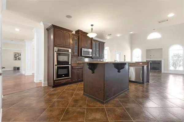 $699,000 | 7473 Lillie Valley Drive, Gonzales, LA 70737