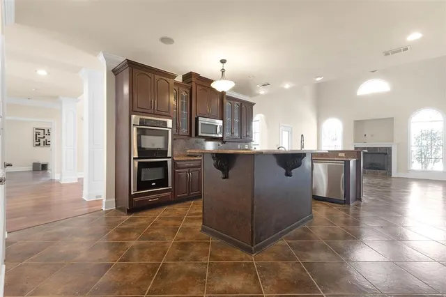 $911,000 | 7473 Lillie Valley Drive, Gonzales, LA 70737