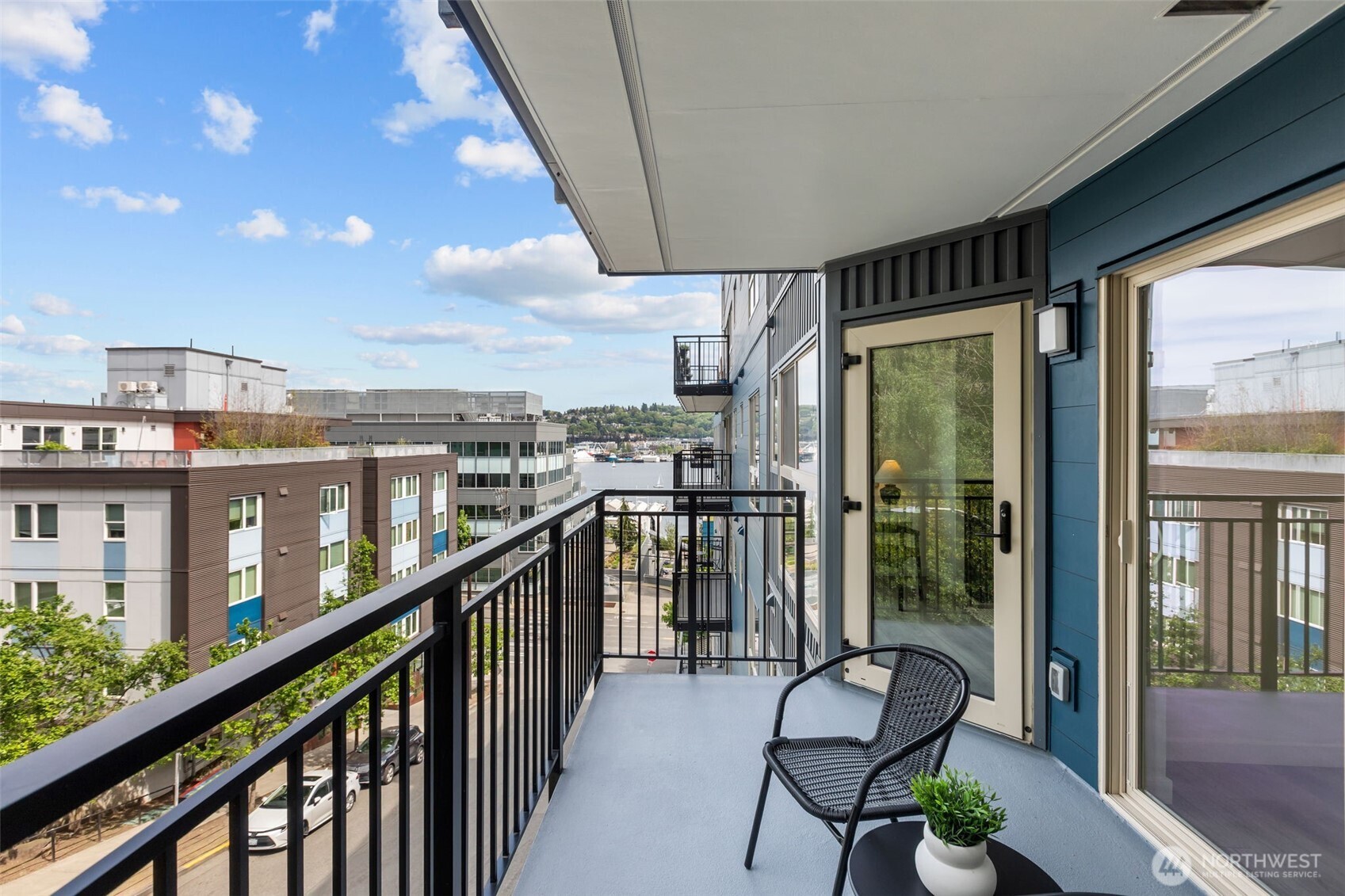 701 Galer Street, Unit 505 Seattle, WA 98109 - Photo 27 of 40