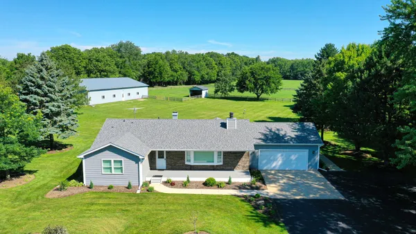 $1,000,000 | 6805 Johnsburg Road, Spring Grove, IL 60081
