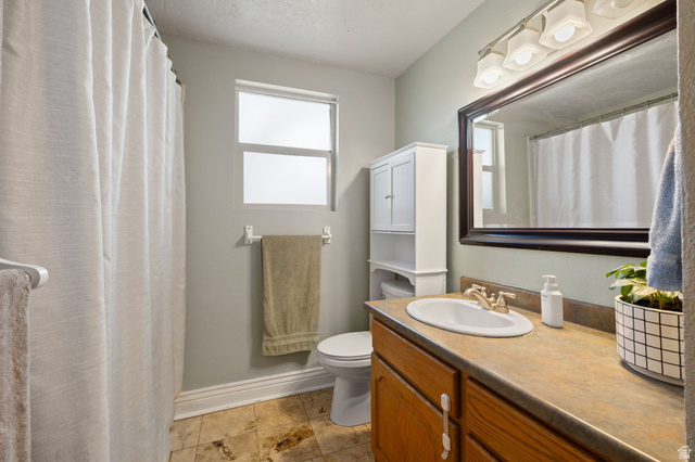 594 850 West Provo, UT 84601 - Photo 12 of 33 Bathroom