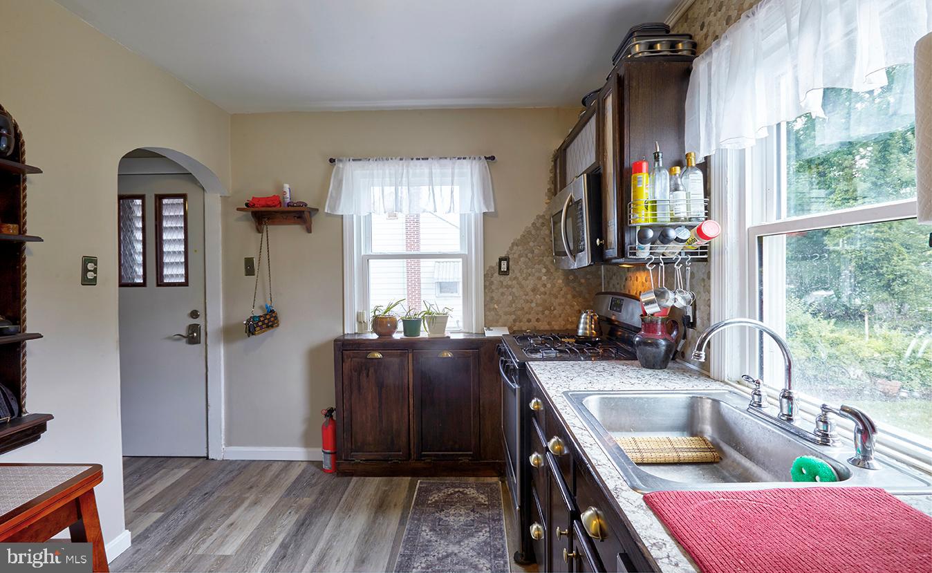 405 Warwick Road Lawnside, NJ 08045 - Photo 8 of 25