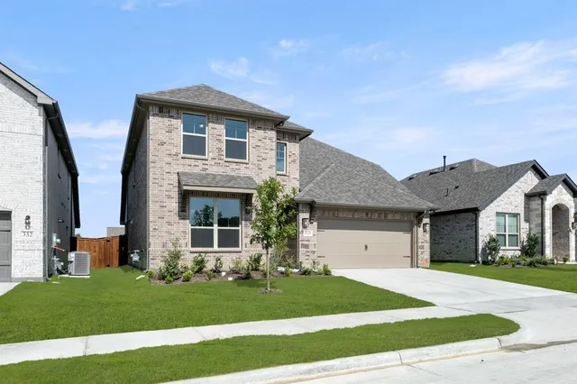 $444,990 | 328 Deer Rdg Drive, Willow Park, TX 76008
